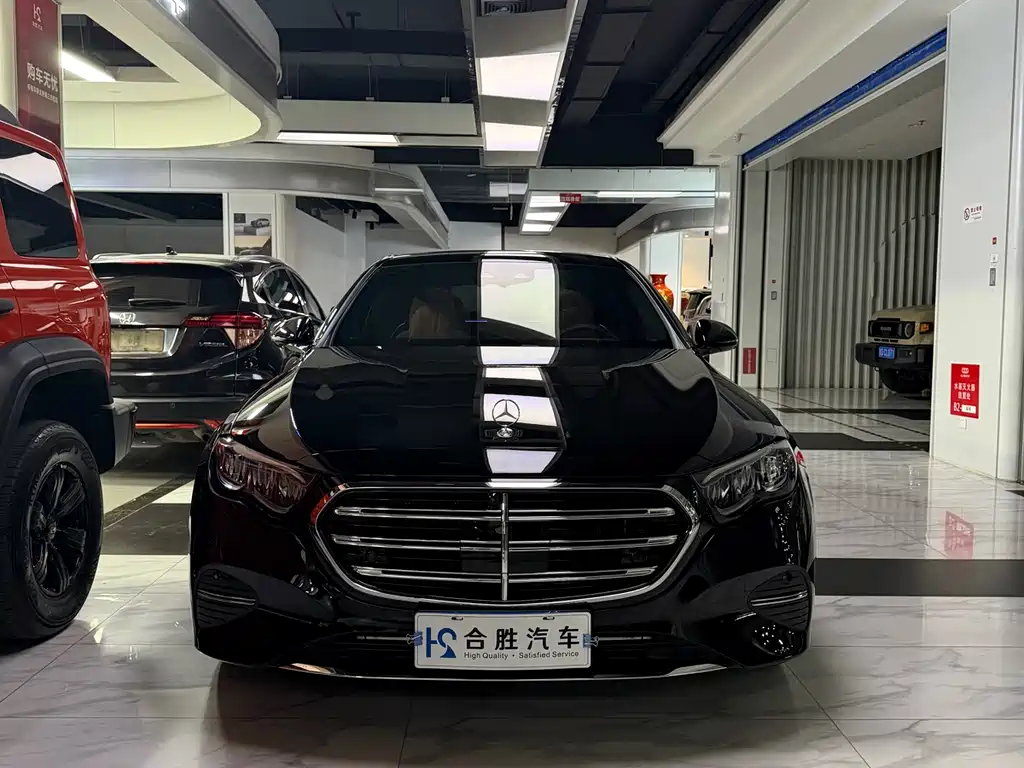 Mercedes-Benz E-Class 2024
