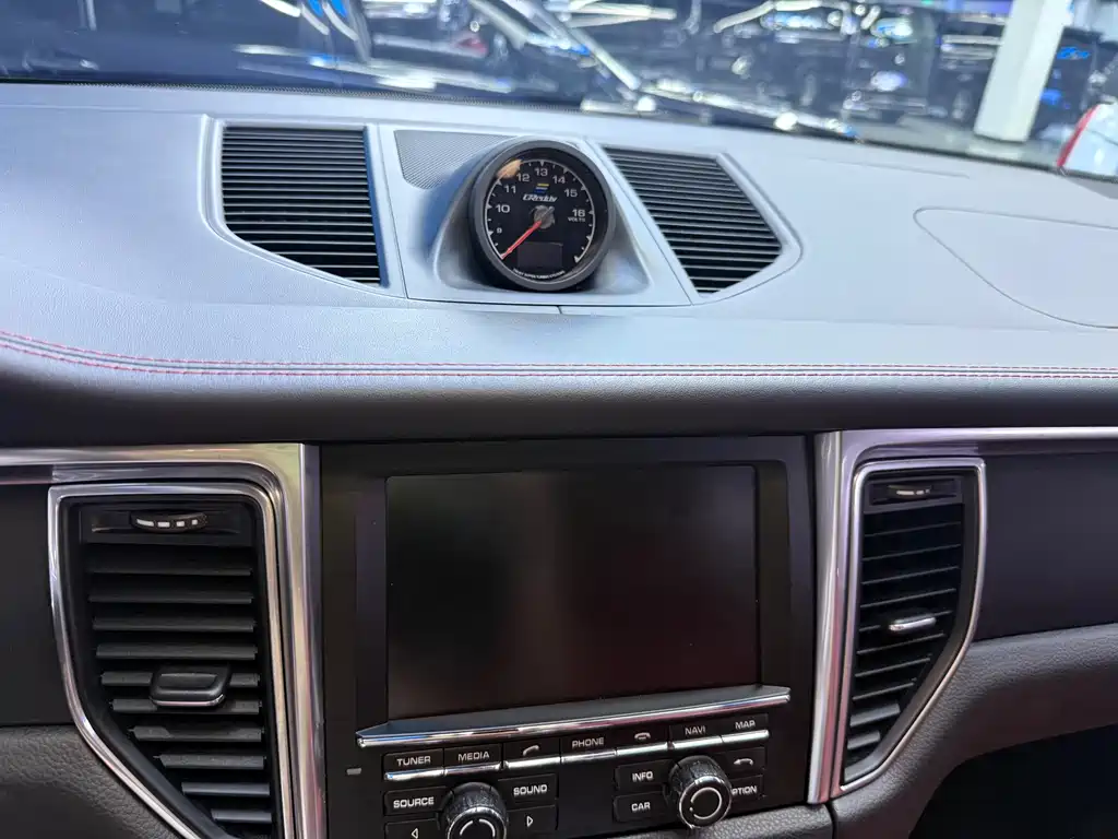 Porsche Macan 2015