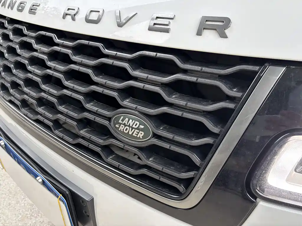 Land Rover Range Rover 2018 — фото 32