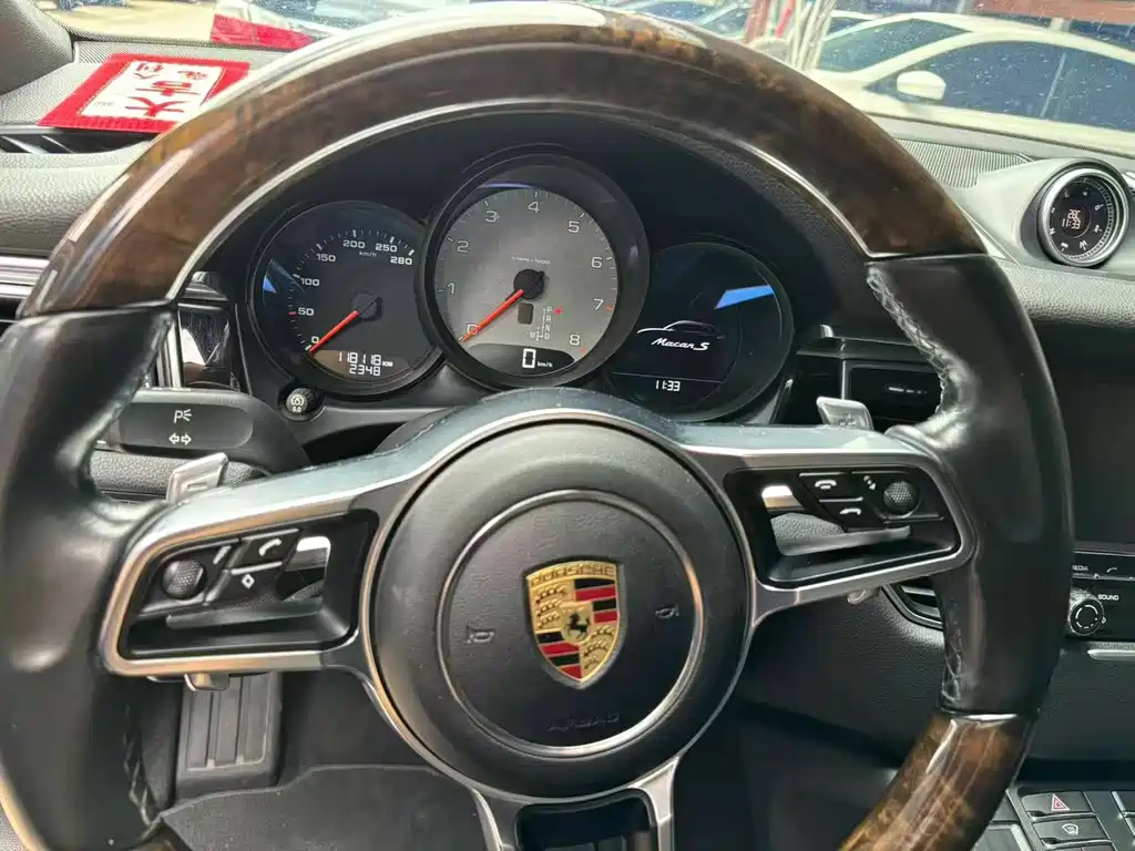 Porsche Macan 2015 — фото 9