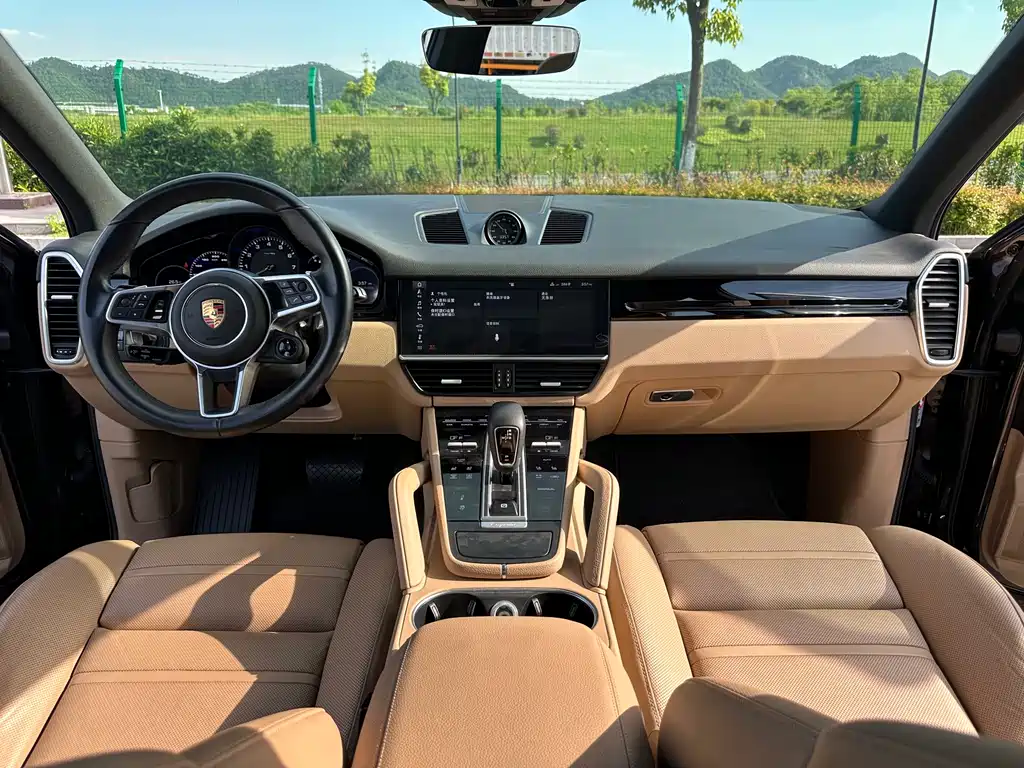 Porsche Cayenne New Energy 2019 — фото 5