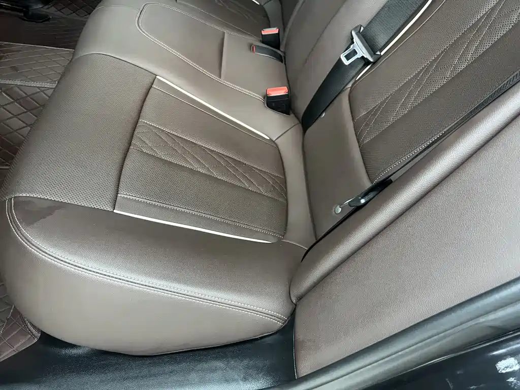 BMW 5 Series 2022 — фото 14