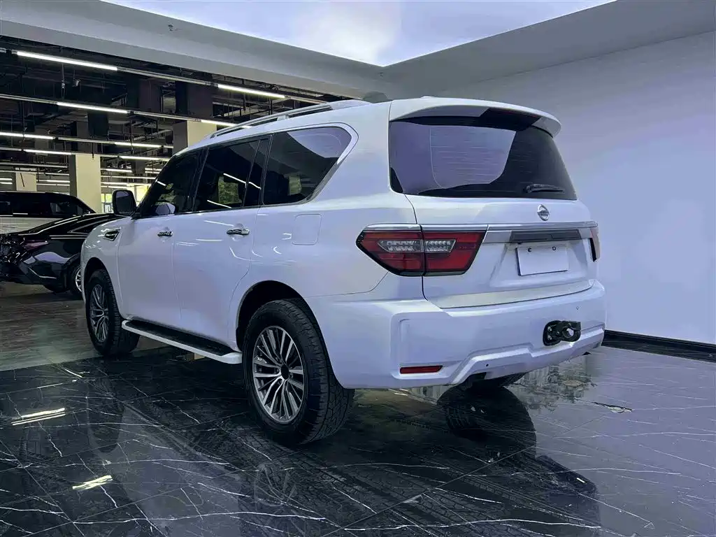 Nissan Patrol 2018 — фото 19