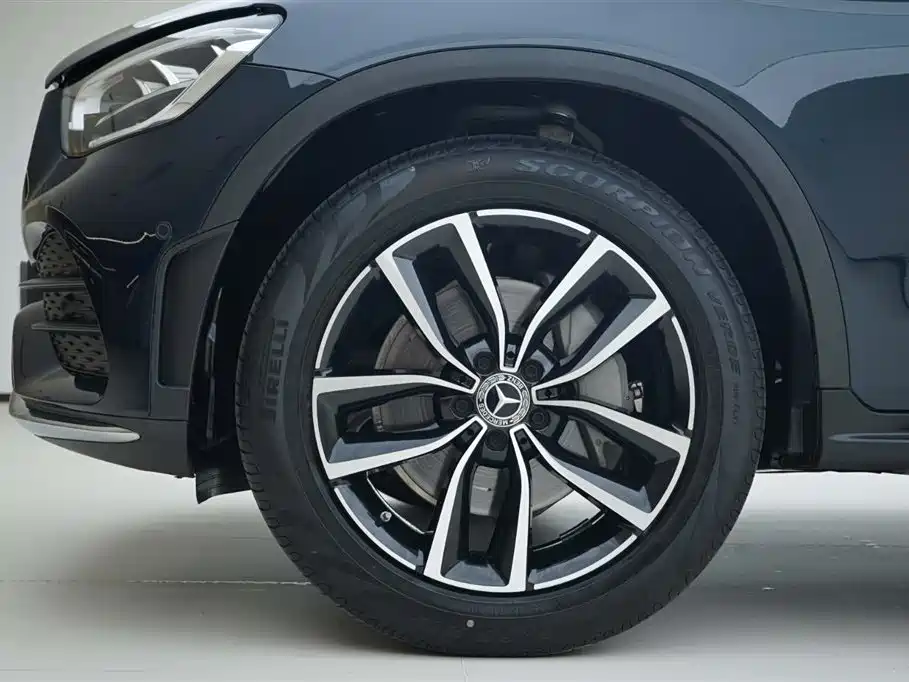 Mercedes-Benz GLC 2022 — фото 13