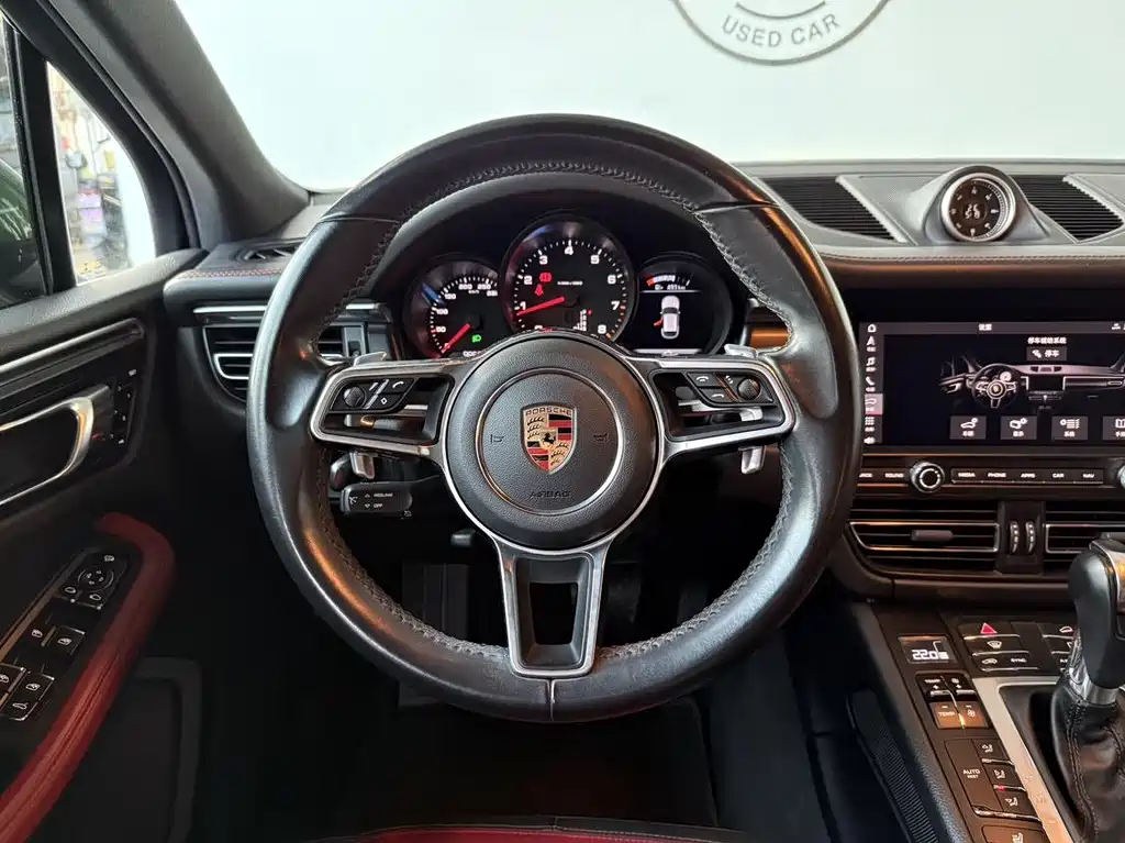 Porsche Macan 2019 — фото 7