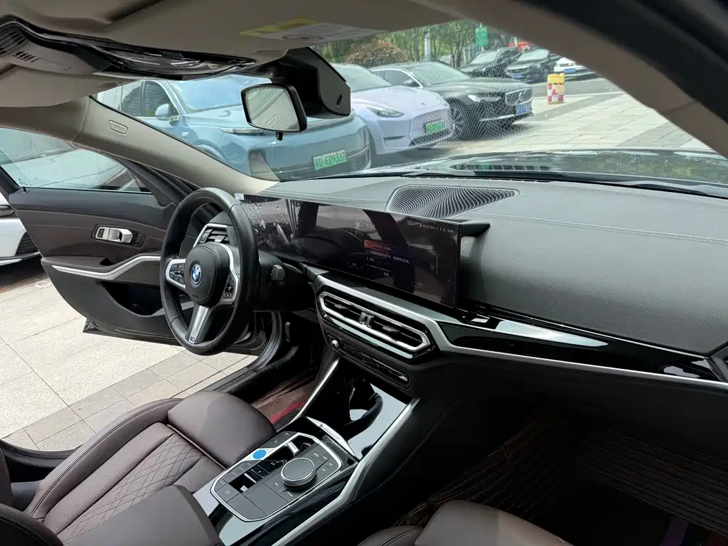 BMW i3 2023 — фото 11