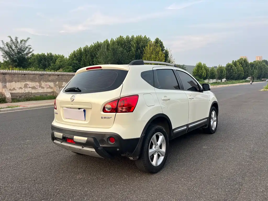 Nissan Qashqai 2015