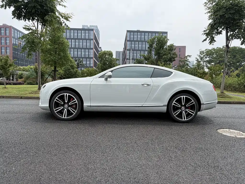 Bentley Continental 2013