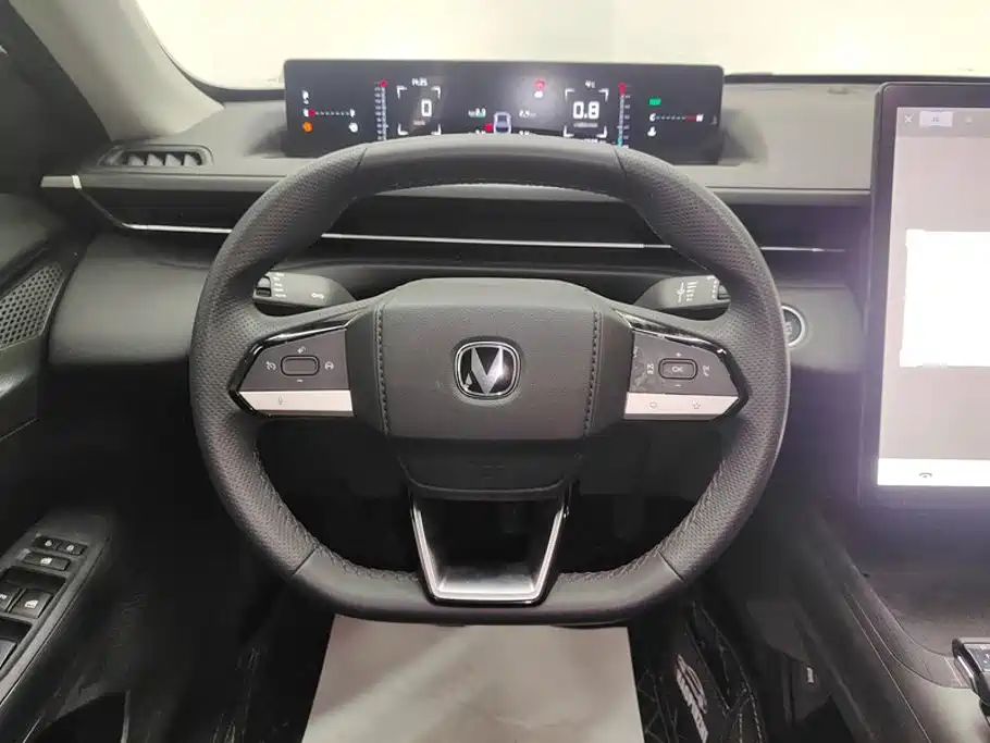 Changan Escape 2025 — фото 15