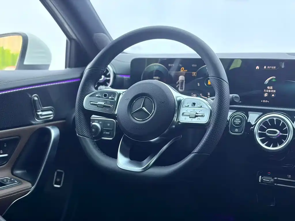 Mercedes-Benz A-Class 2021 — фото 16