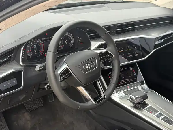 Audi A6L 2020