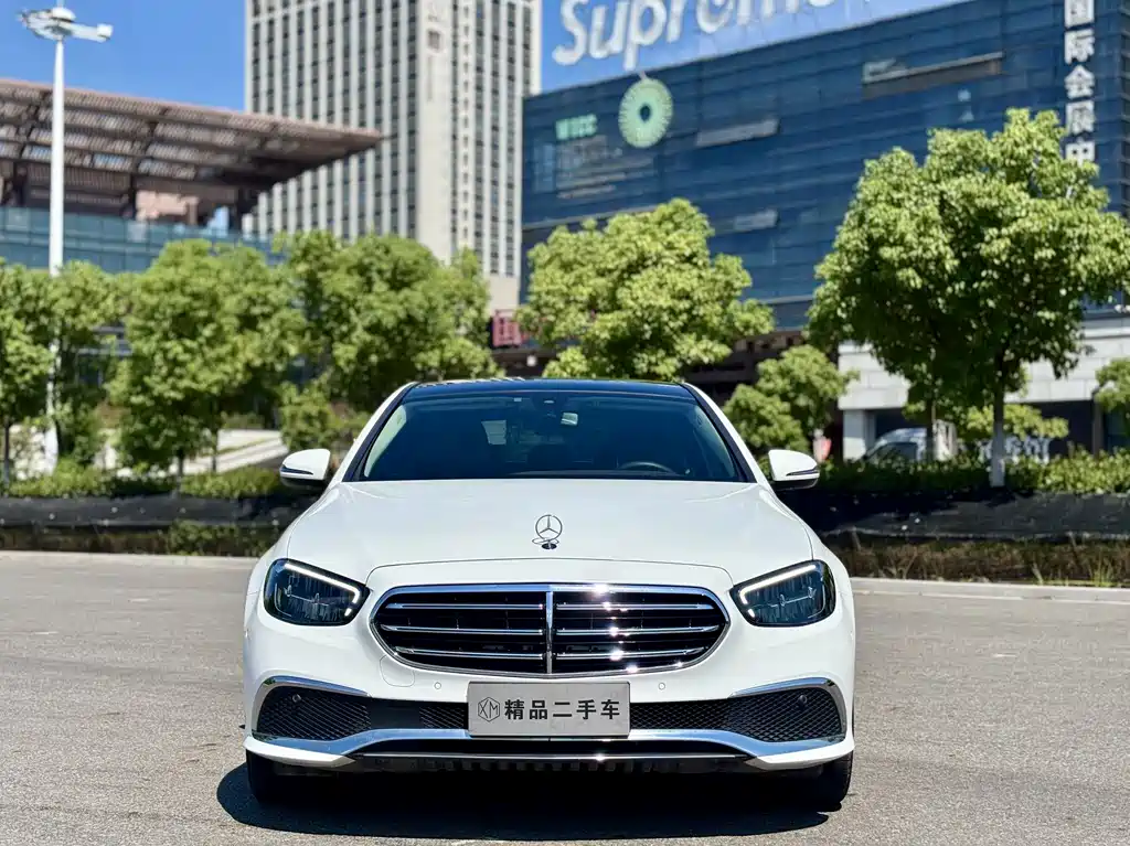 Mercedes-Benz E-Class 2023 — фото 2