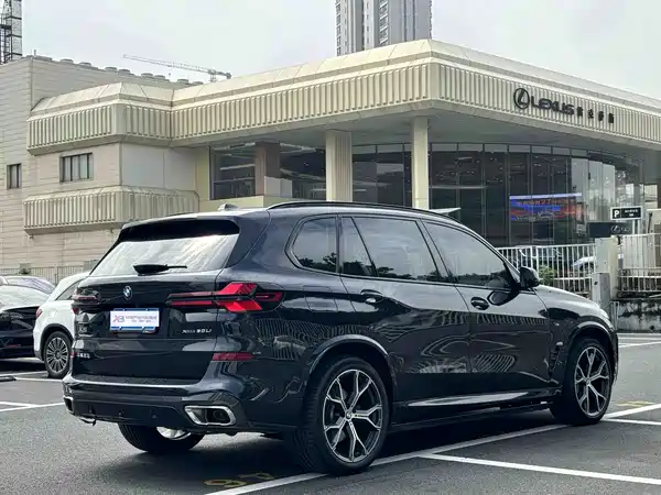 BMW X5 2024