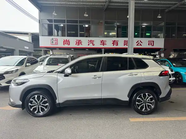 Toyota Frontlander 2022