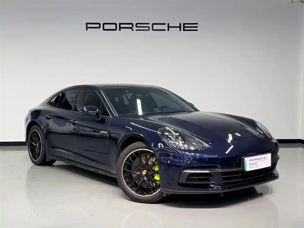 Porsche Panamera Hybrid 2018 — фото 3