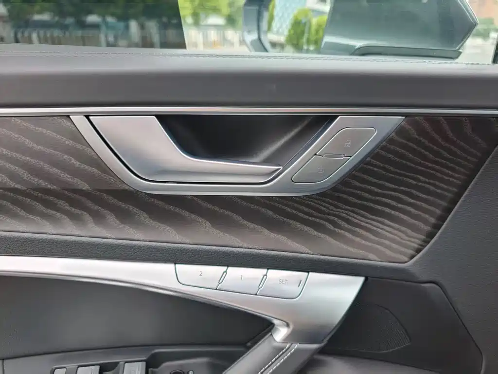 Audi A6L 2025 — фото 15
