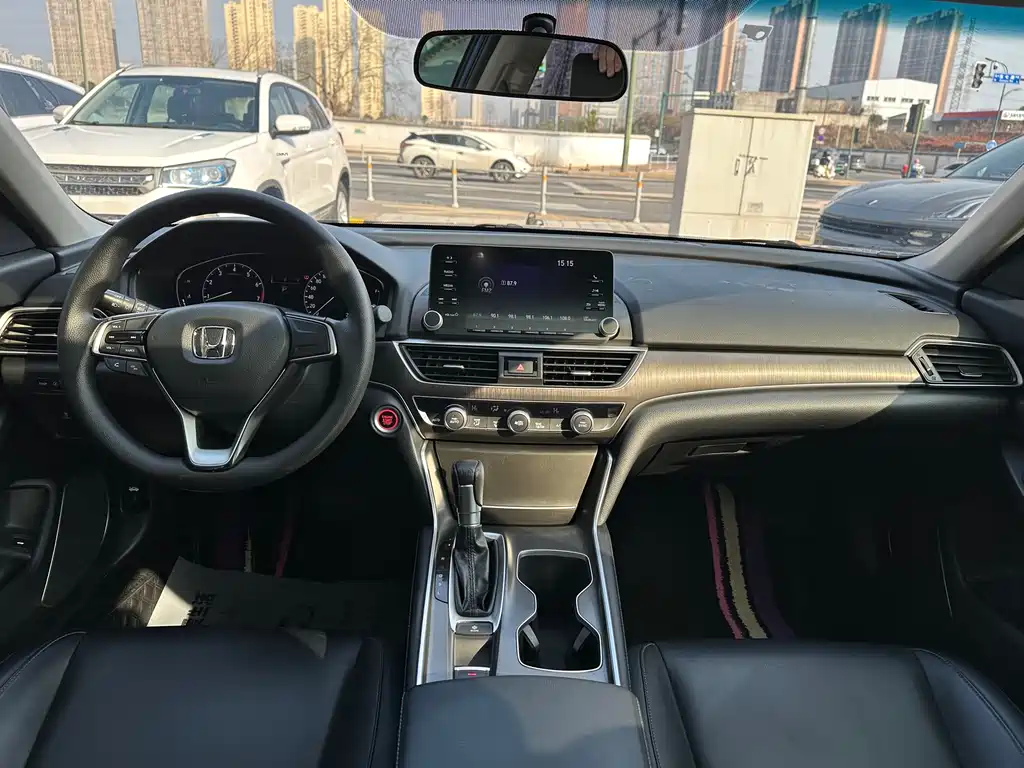 Honda Accord 2019 — фото 24
