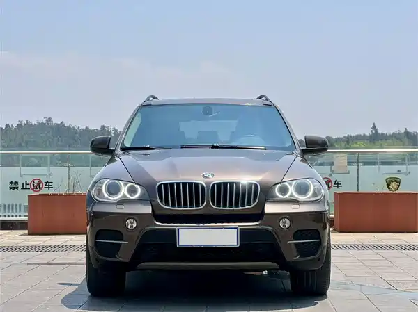 BMW X5 2011