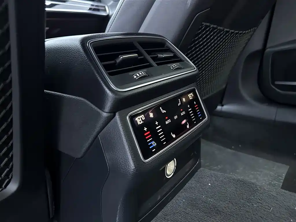 Audi A6L 2020 — фото 20