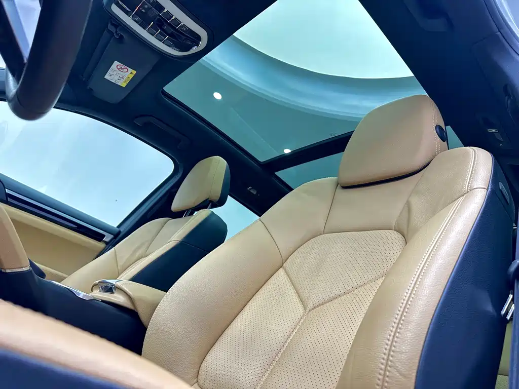 Porsche Cayenne 2016 — фото 14