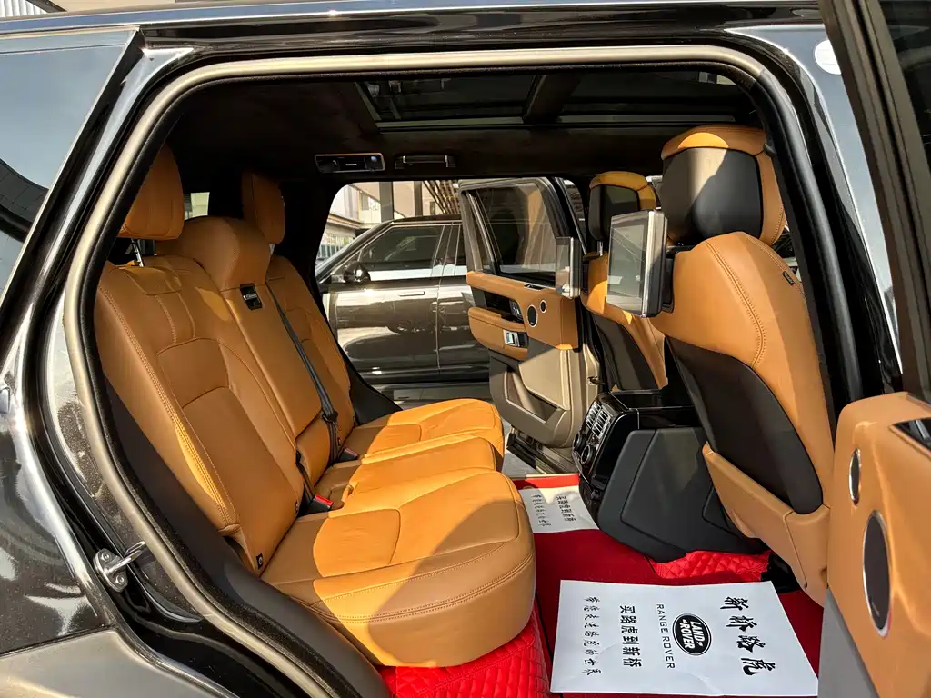 Land Rover Range Rover 2020 — фото 17