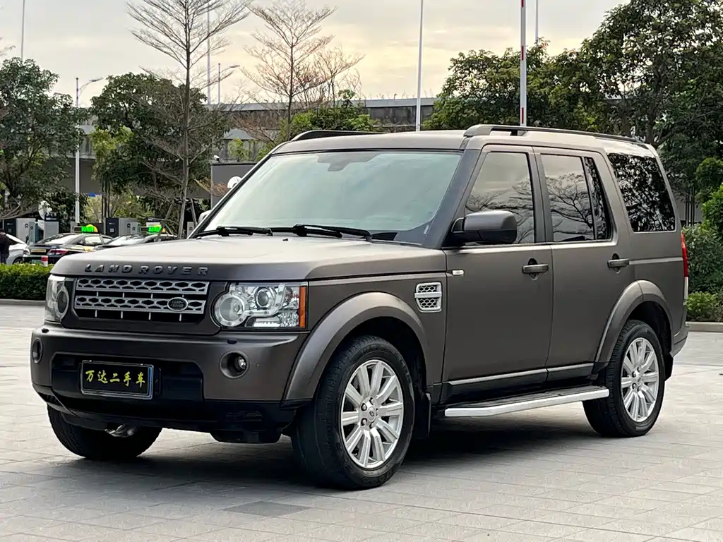 Land Rover Discovery 2012 — фото 1