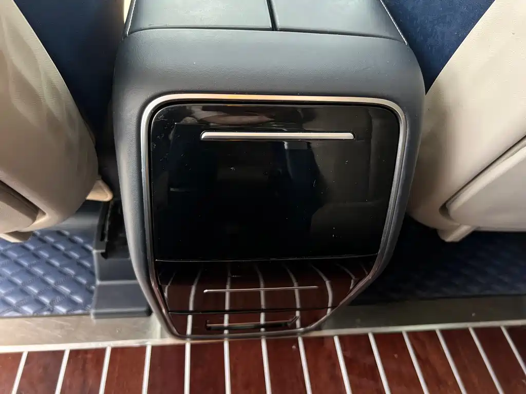 GAC Motor Trumpchi M8 2021 — фото 22