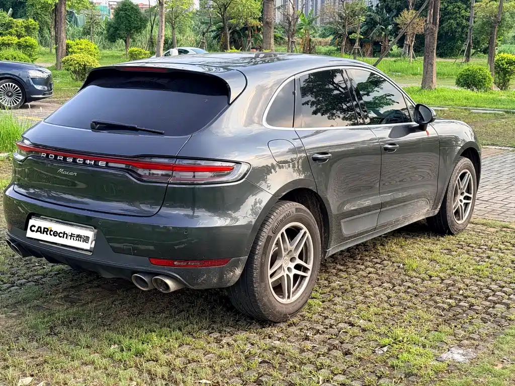 Porsche Macan 2021 — фото 11