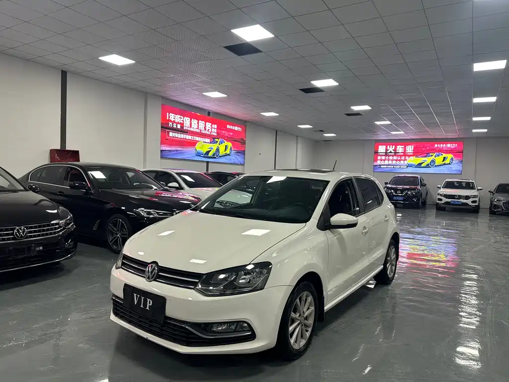 Volkswagen Polo 2016 — фото 1