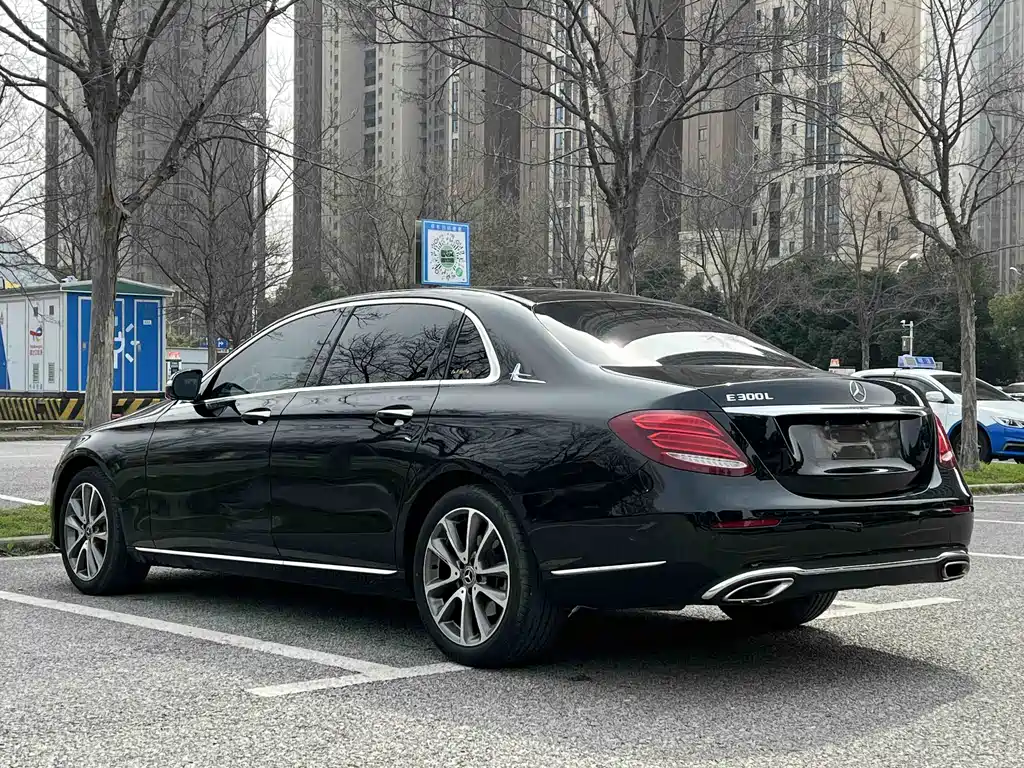 Mercedes-Benz E-Class 2018