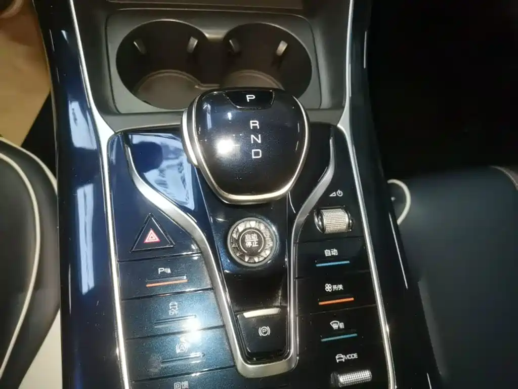 BYD Qin PLUS 2022 — фото 14