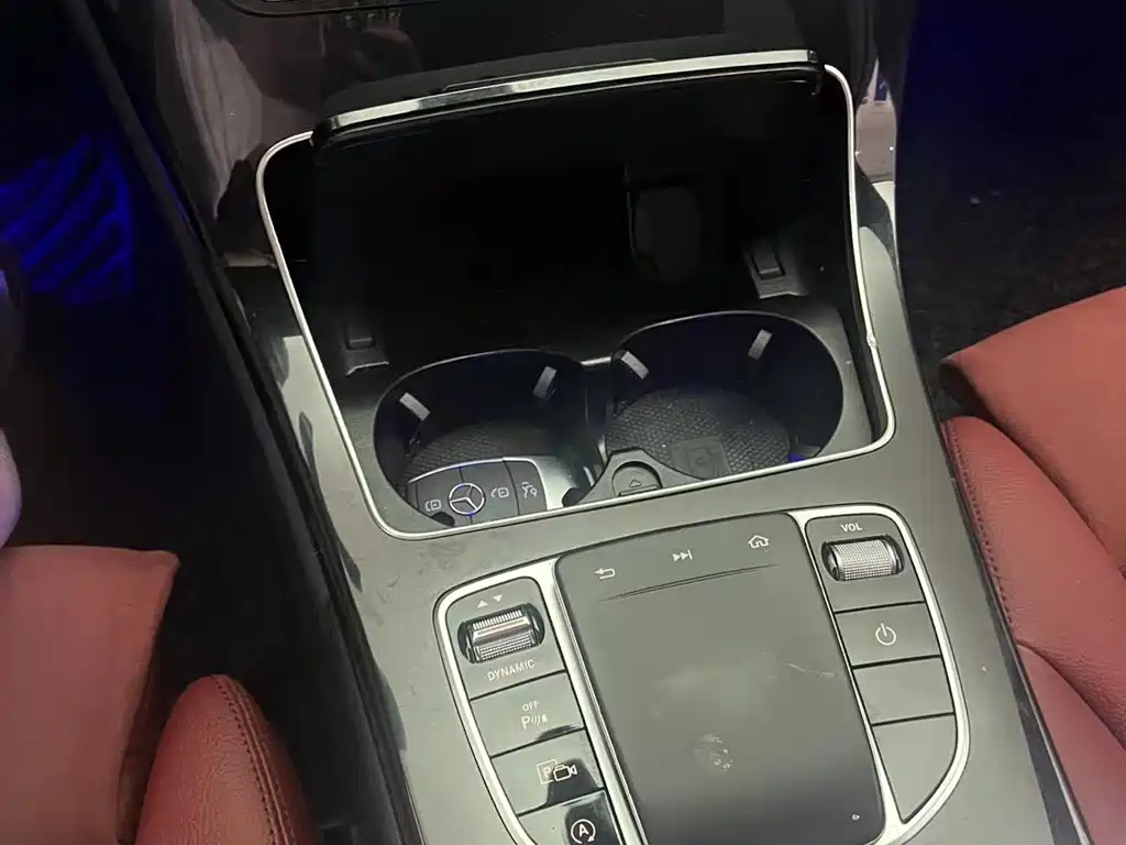 Mercedes-Benz C-Class 2021