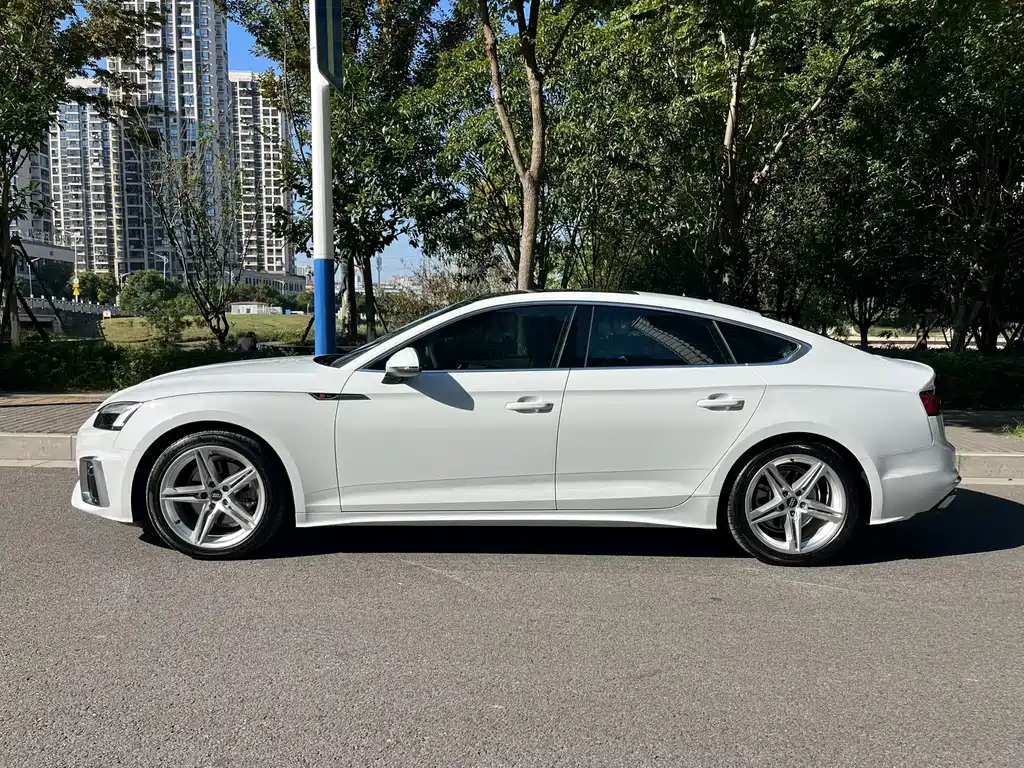 Audi A5 2023 — фото 4