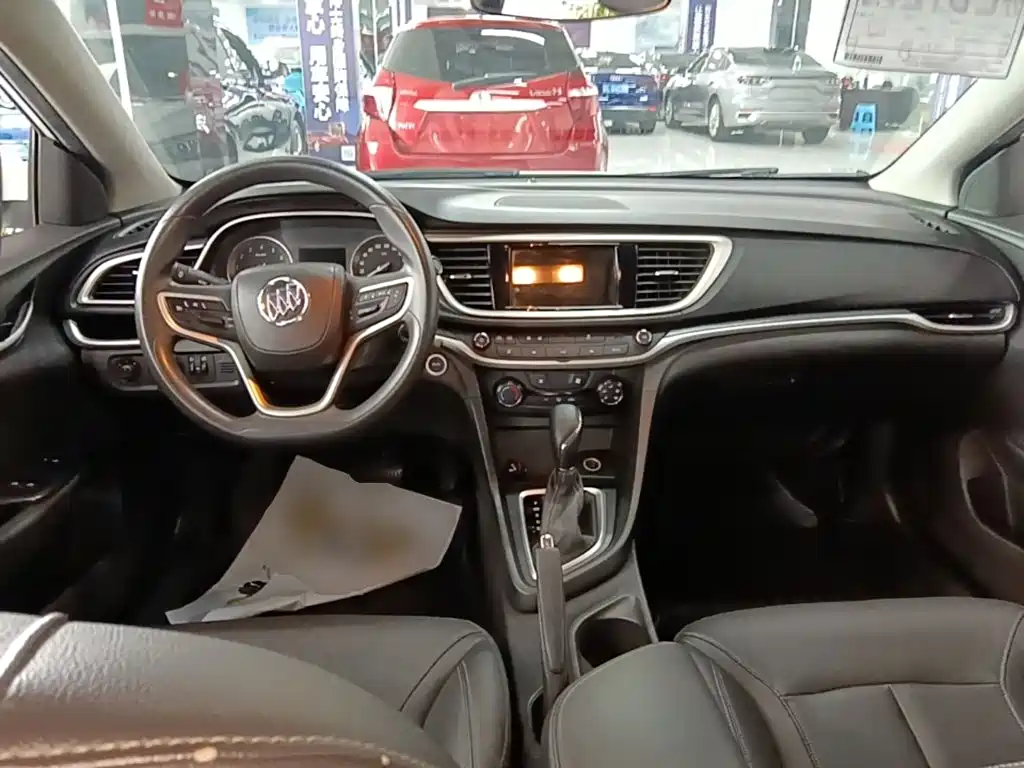 Buick Excelle 2020 — фото 10