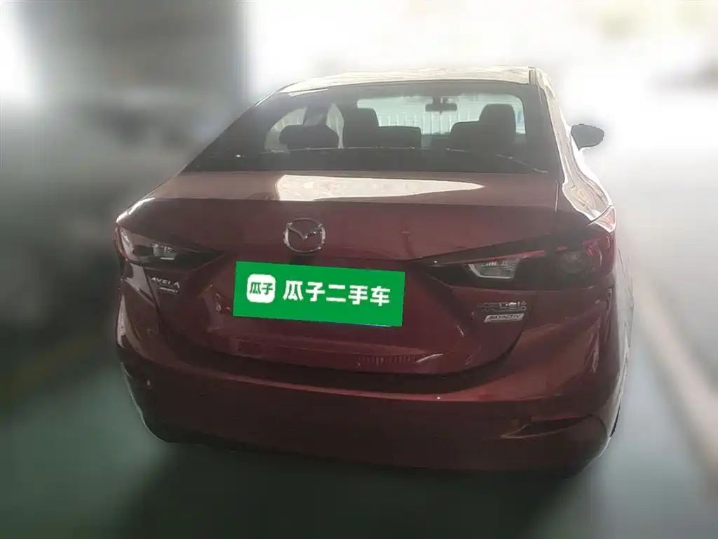 Mazda 3 Axela 2017 — фото 10