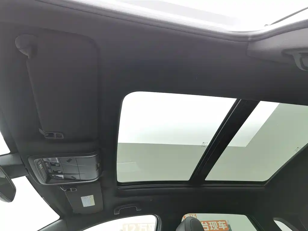 Cadillac XT5 2021 — фото 14