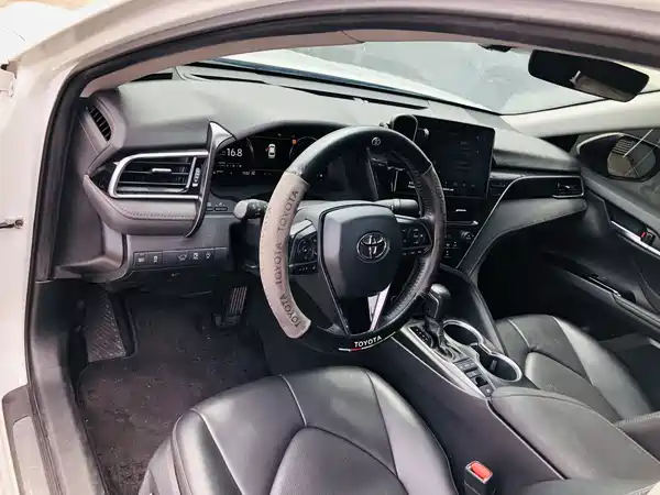 Toyota Camry 2024