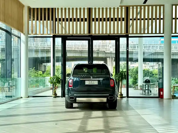 Rolls-Royce Cullinan 2019