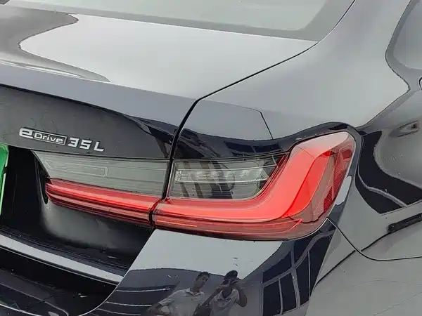 BMW i3 2023