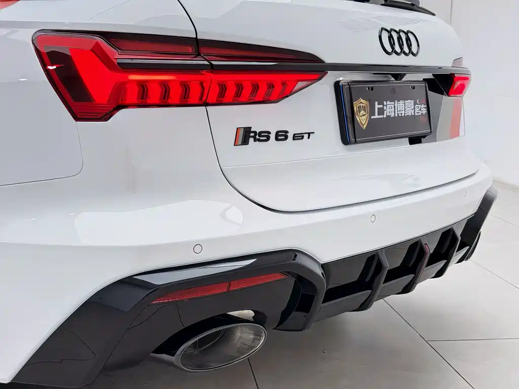 Audi RS 6 2025 — фото 24