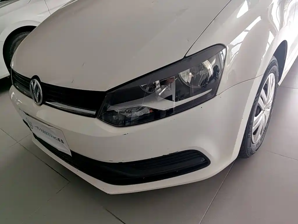 Volkswagen Polo 2016 — фото 24