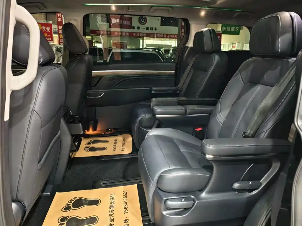 GAC Motor Trumpchi M8 2023 — фото 15
