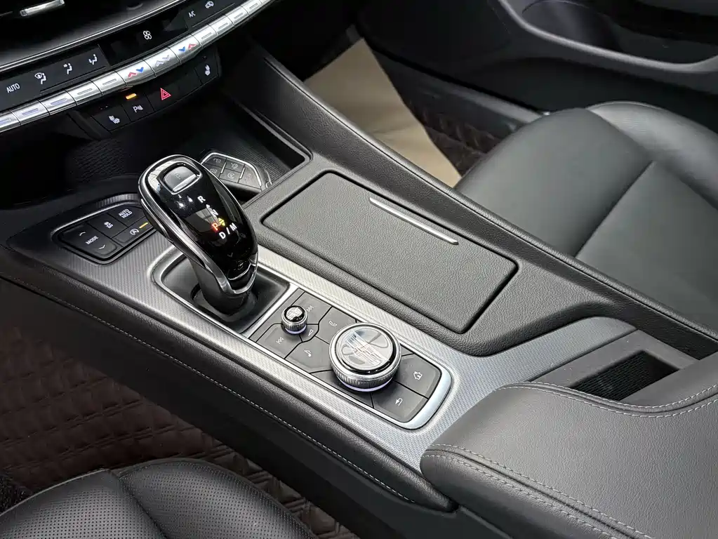 Cadillac CT5 2020 — фото 10