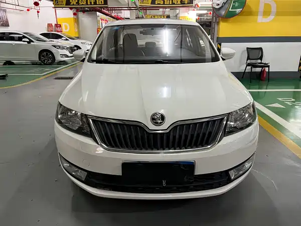 Skoda Rapid 2015