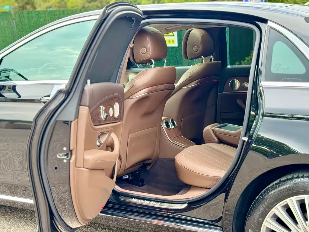 Mercedes-Benz E-Class 2022
