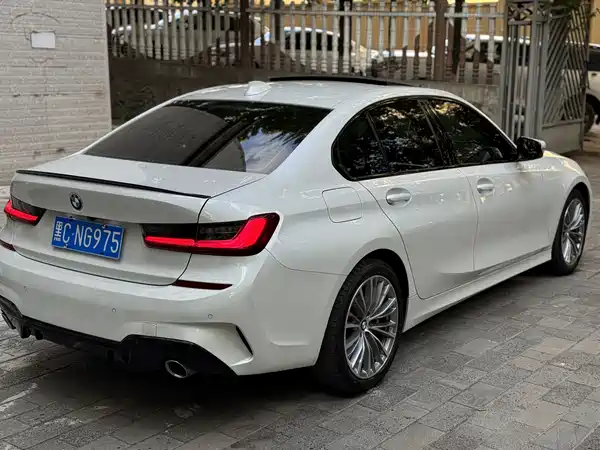 BMW 3 Series 2022