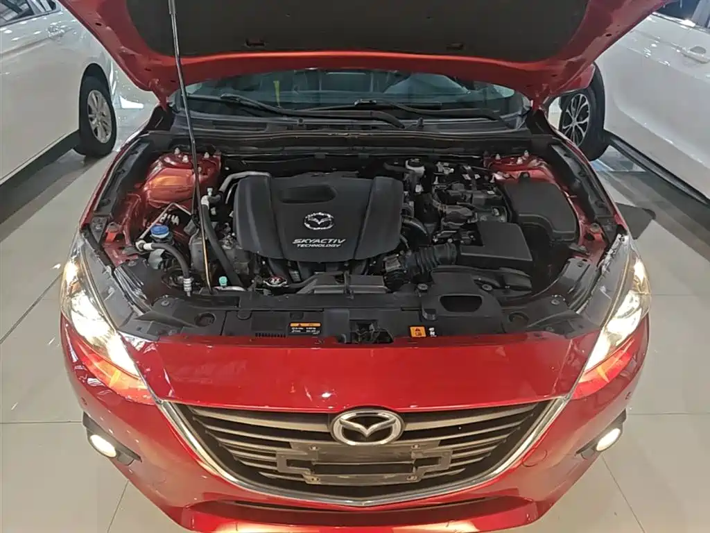 Mazda 3 Axela 2016 — фото 20