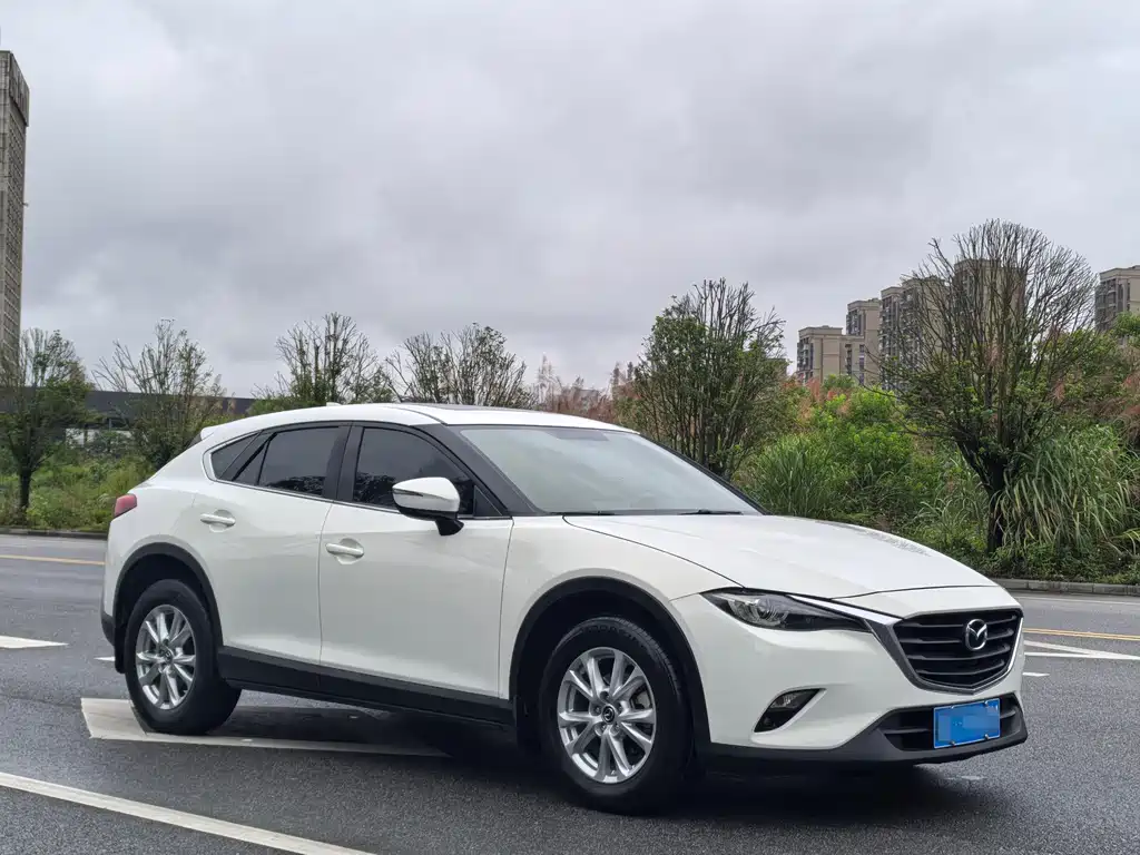 Mazda CX-4 2018 — фото 3