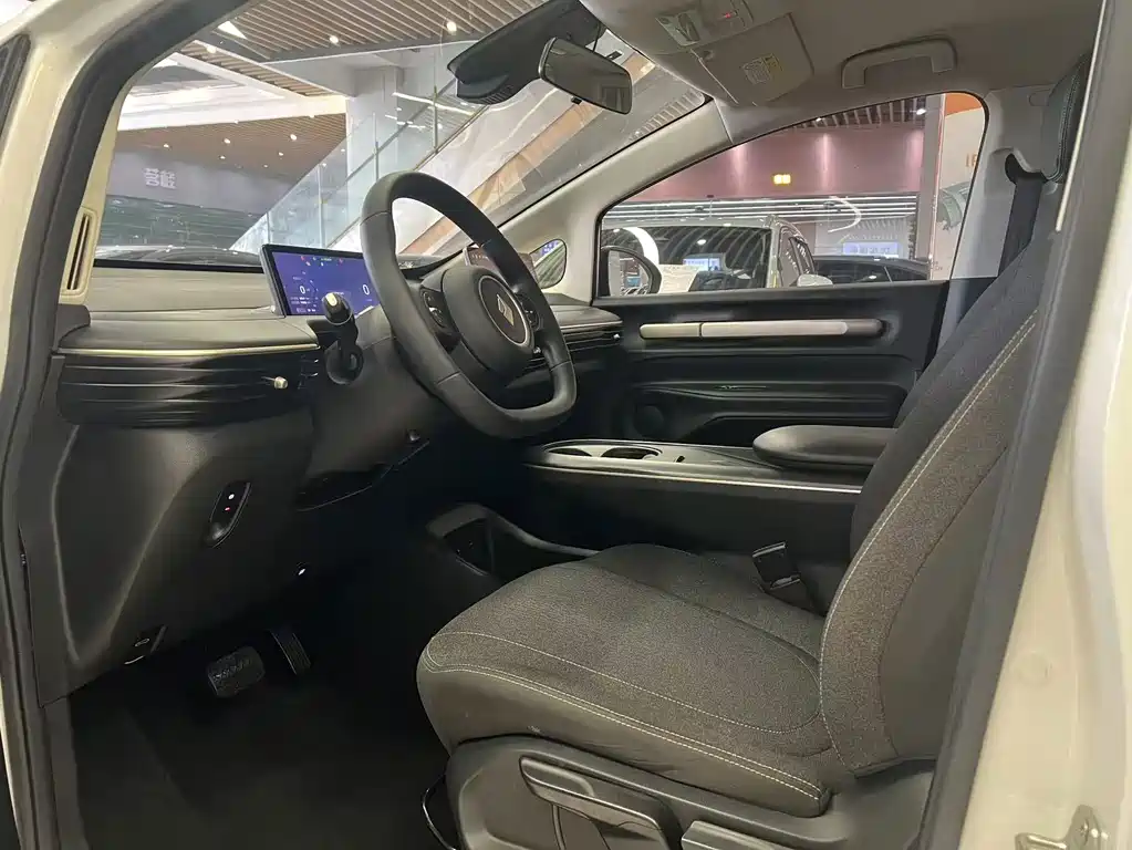 Baojun Clouds 2024