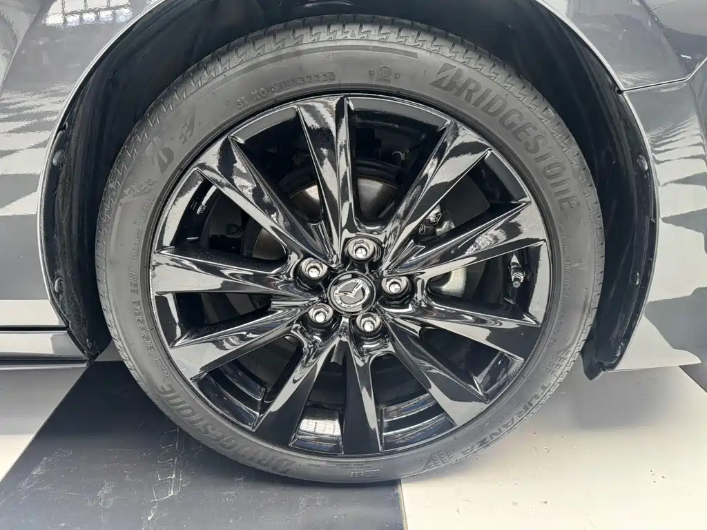 Mazda 3 Axela 2023